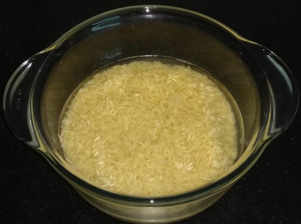 Soak rice in water