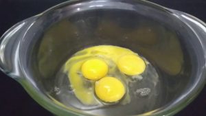 take eggs in a container